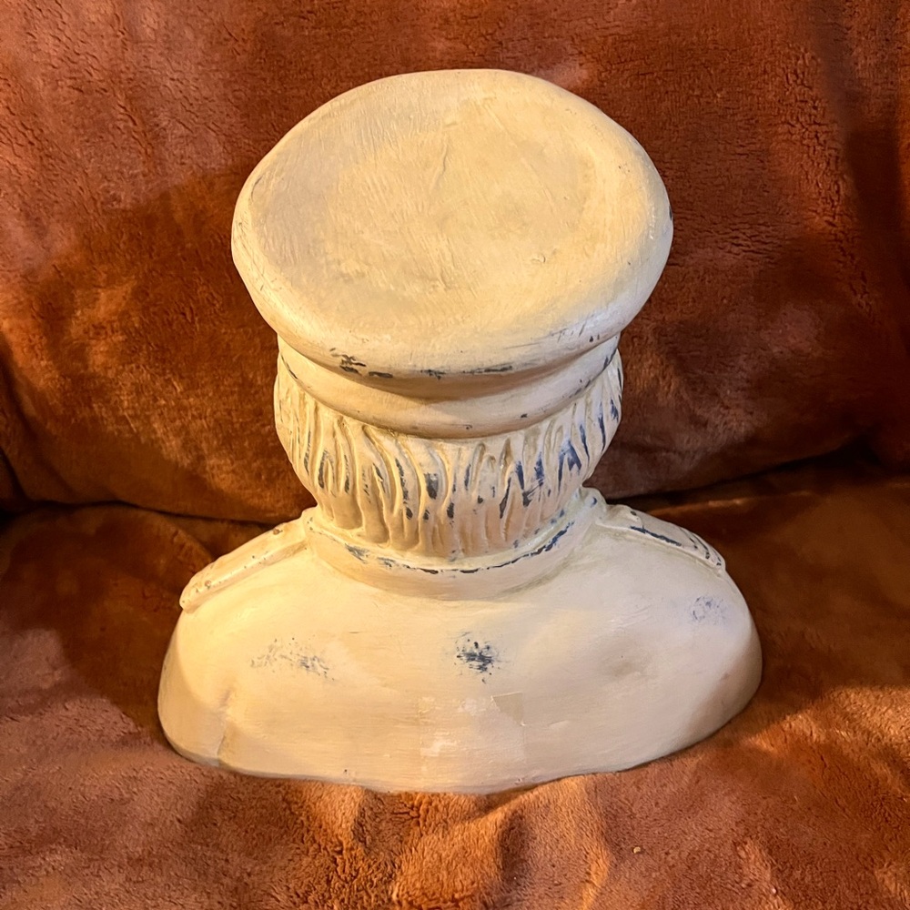 Nautical Captain of the Sea, Handmade terracotta, Cream with blue dry brush - Picture 4 of 7